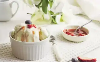 Пять простых рецептов мороженого для летнего удовольствия