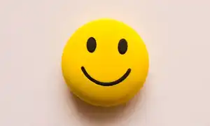 Всемирный день улыбки в 2025 году: история и традиции праздника для всех