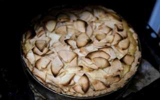 Блюдо в кляре и пирог на сковороде: что можно приготовить из яблок для всей семьи