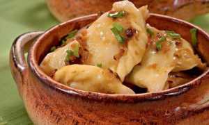 Вареники с картошкой — традиционное блюдо и символ домашнего уюта в нашей культуре