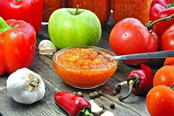 аджика с яблоками