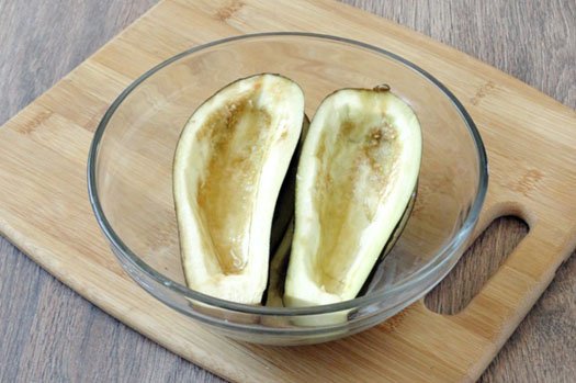 Лодочки из перца и баклажанов
