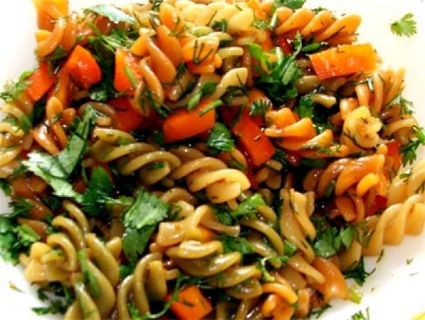 Макароны с морковью и луком