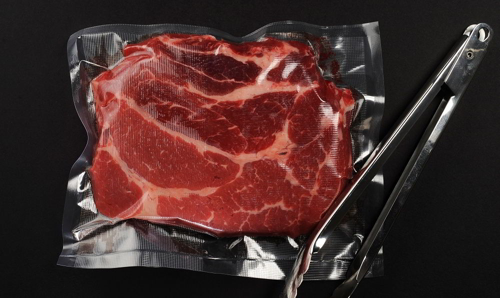 Антрекот из свинины в вакуумной упаковке Антрекот из свинины в вакууме