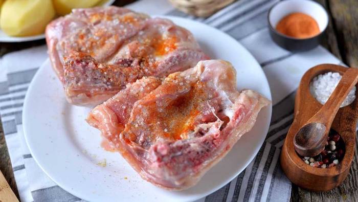 Куриные бёдра в маринаде с перцем чили Бёдра с перцем чили