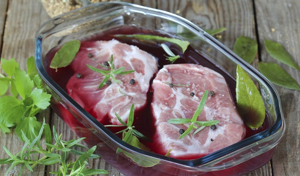 Маринование говядины в красном вине с прованскими травами Говядина в винном маринаде