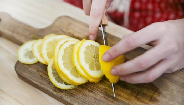 Нарезание лимона кружочками Лимон для свинины