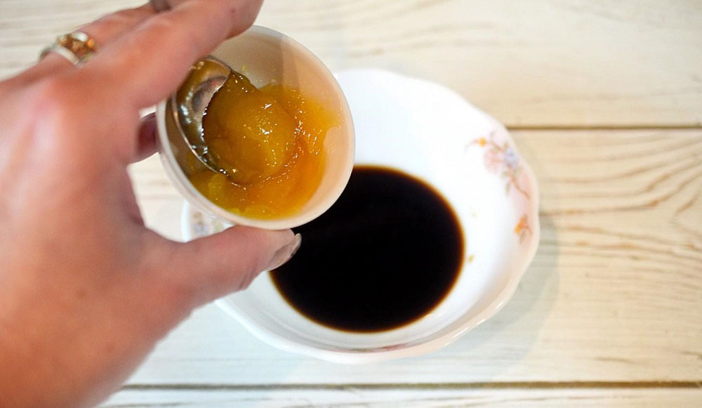 Приготовление соево-медового маринада Мёд и соевый соус