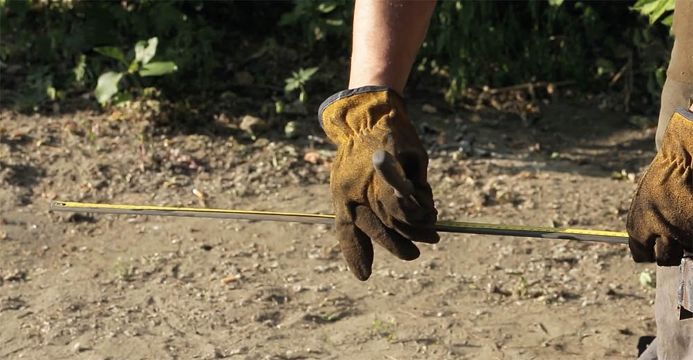 Разметка металлической полосы на несколько деталей Отметки на металлической полосе