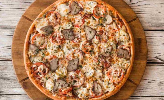 Мясная пицца со вчерашним шашлыком Пицца из шашлыка