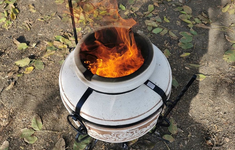 Растопка тандыра для приготовления пиццы Растопка тандыра для пицца