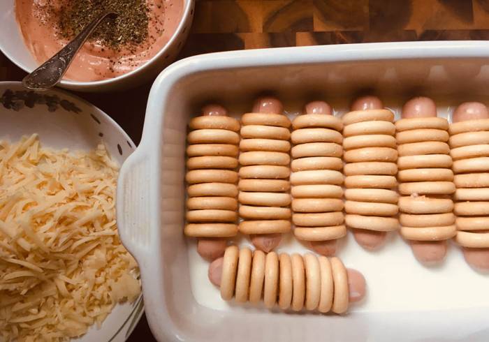 Приготовление сосисок в баранках Сосиски, сушки, сыр