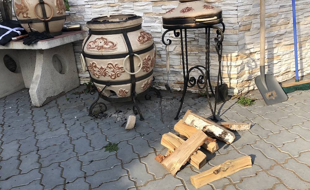 Растопка тандыра дровами Тандыр и дрова