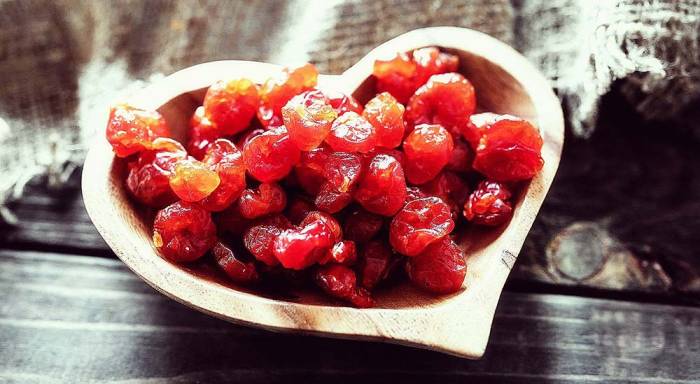 Польза вяленой вишни для сердца Вишня в сердце