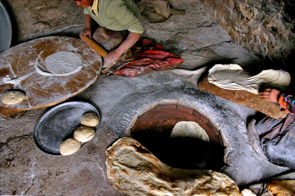 Печь-тандыр в земле Земляная азиатская печь