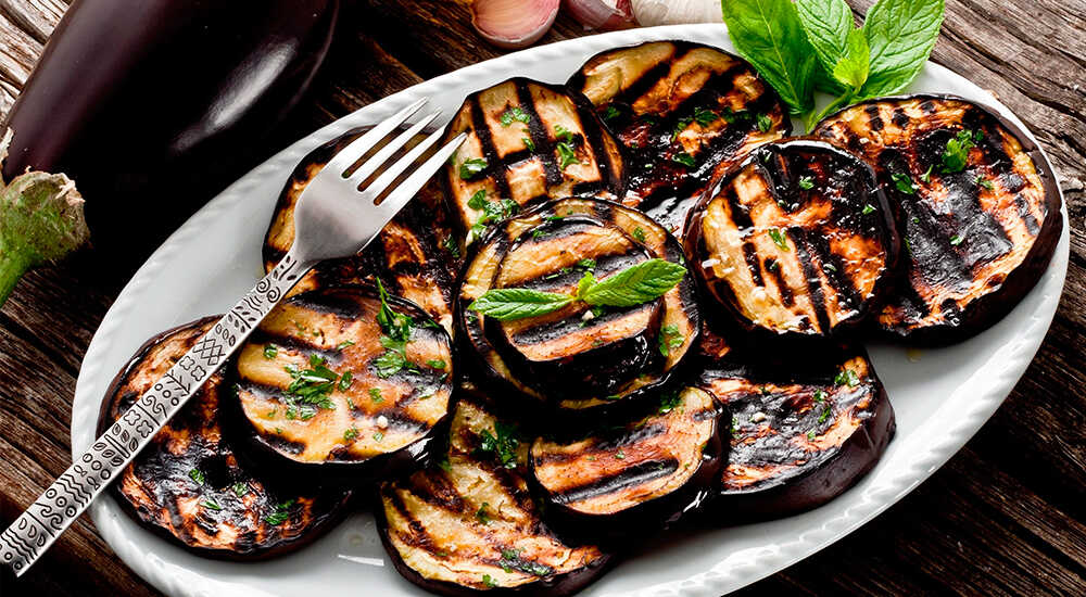 Приготовленные баклажаны на электрогриле Баклажаны на электрогриле