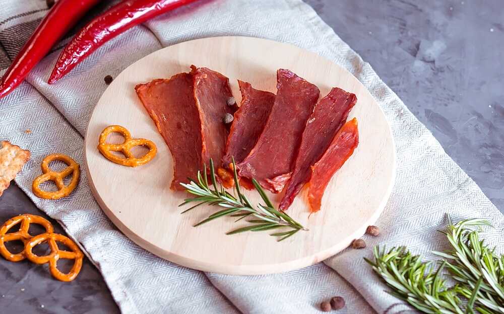 Мясные чипсы из свинины Готовые джерки из свинины