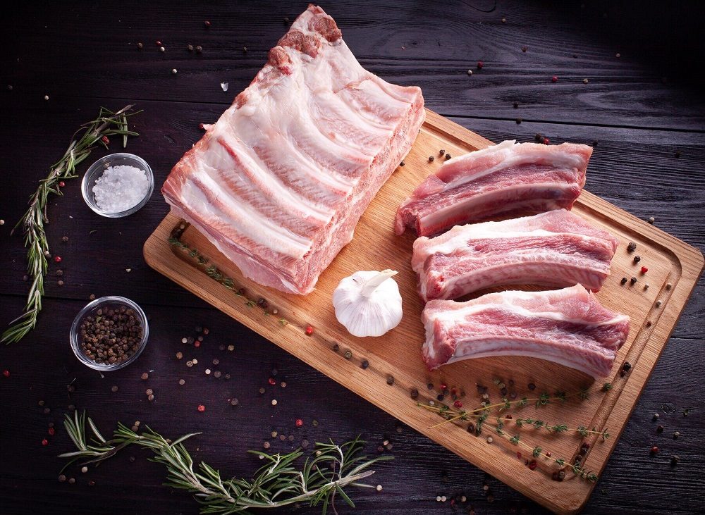Подготовка свиной грудинки с рёбрышками к копчению Грудинка с рёбрышками