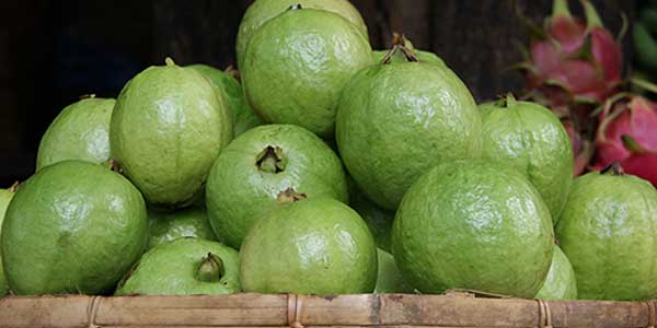 гуава-на-рынке