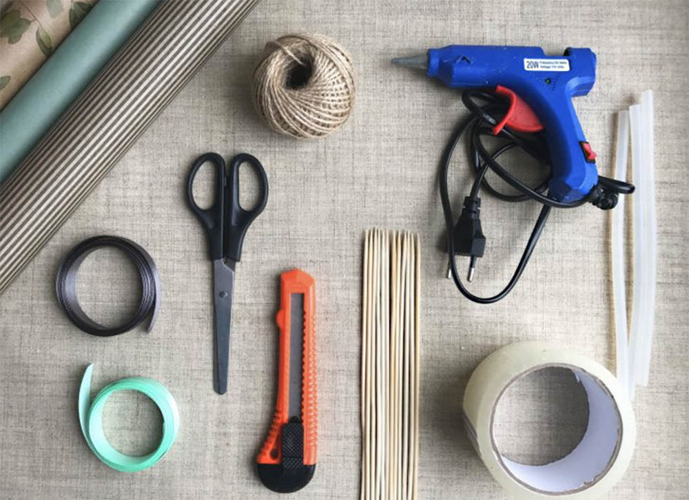 Инструменты и материалы для изготовления букета из колбасы Инструменты для букета из колбасы