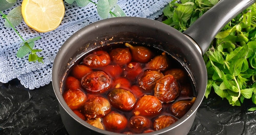 Отваривание инжира перед сушкой Инжир в воде