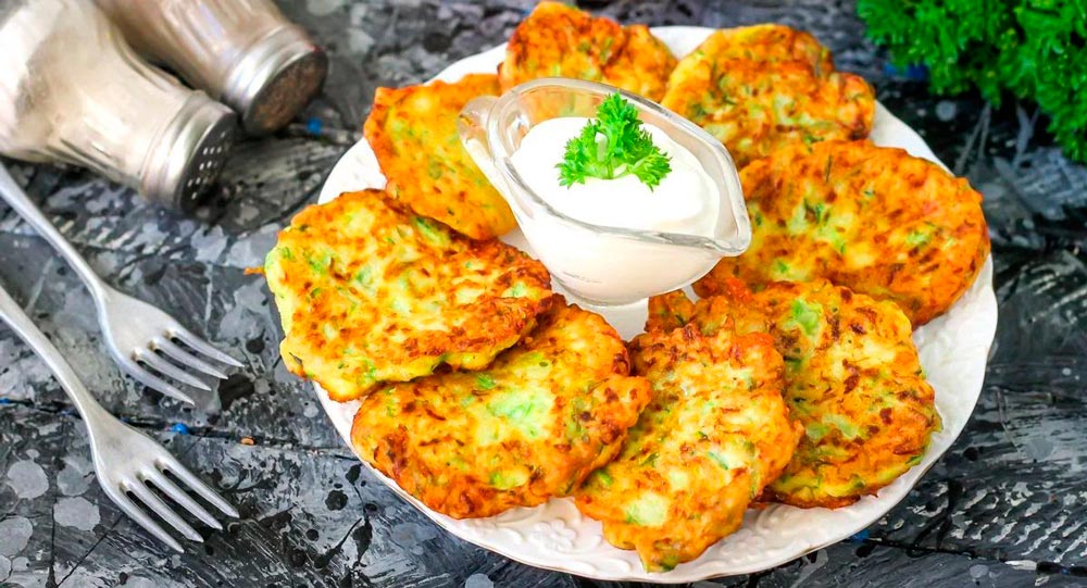 Кабачковые оладьи с сыром Кабачковые оладьи