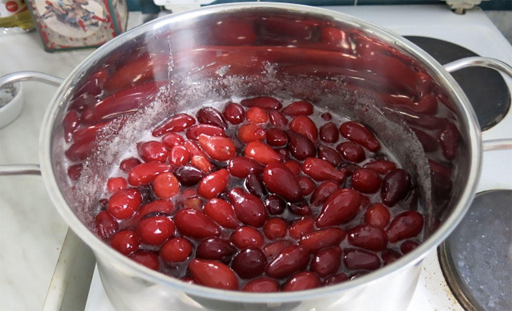 Кизил в сахарном сиропе Кизил в сахаре