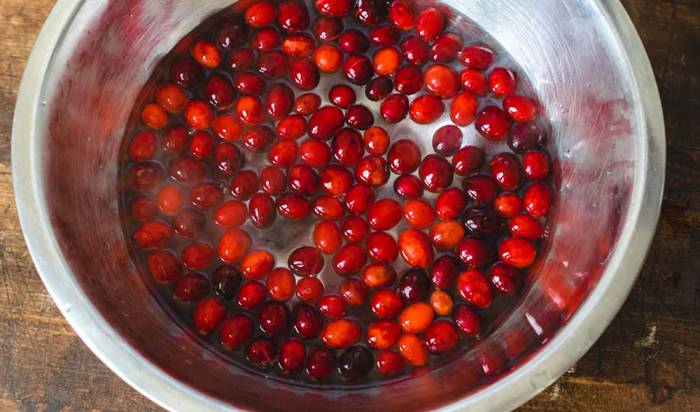 Бланшировка клюквы для сушки Клюква в воде