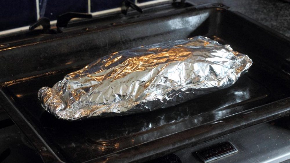 Копчение линя в одноразовой коптильне в квартире Копчение в фольге на противне