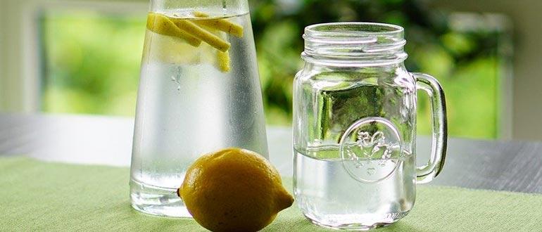 лимон с водой