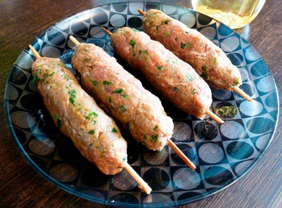 Люля-кебаб на шпажках Люля-кебаб
