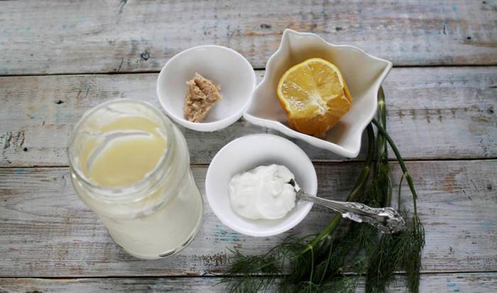 Ингредиенты для приготовления маринада на основе майонеза для стерляди Майонез, лимон и зелень