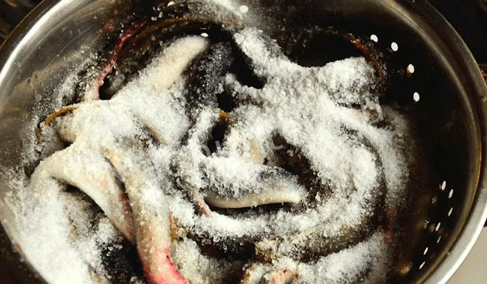 Сухая засолка угря Маринованные угри