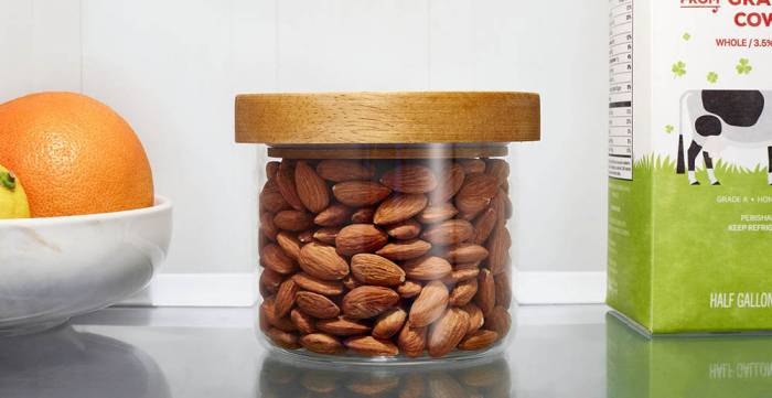 Хранение миндаля в стеклянной таре в холодильнике Миндаль в холодильнике