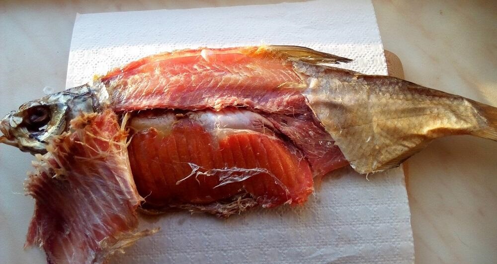 Очищенная соленая таранка Мясо сушеной рыбы