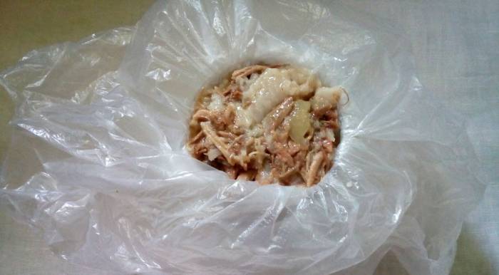 Укладывание мяса в пакет Мясо в пакете