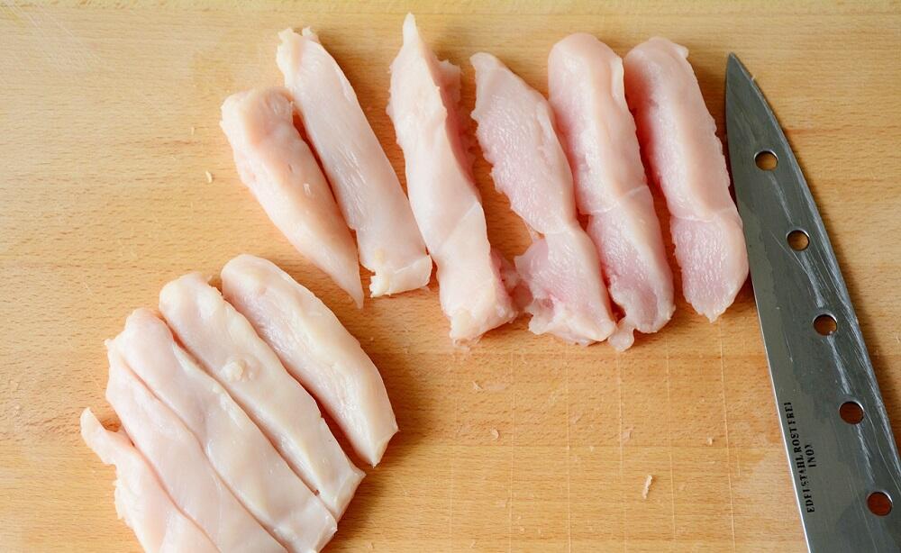 Полоски куриного филе Нарезанная полосками грудка
