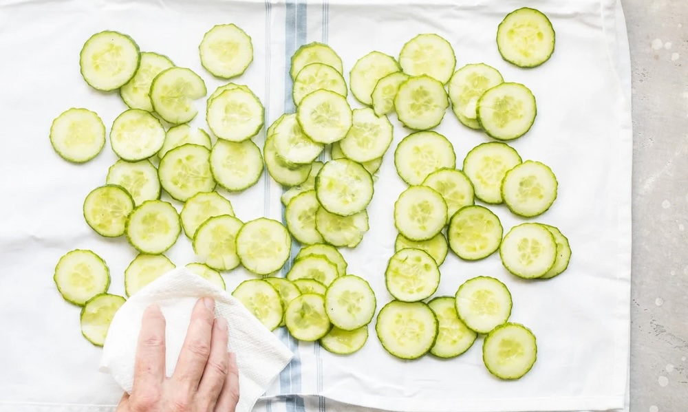 Сушка огурцов на солнце Огурцы на солнце