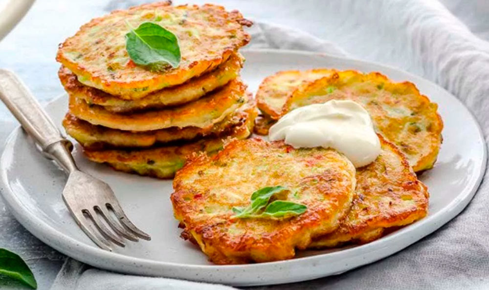 Готовые оладьи из кабачков Оладьи из кабачков