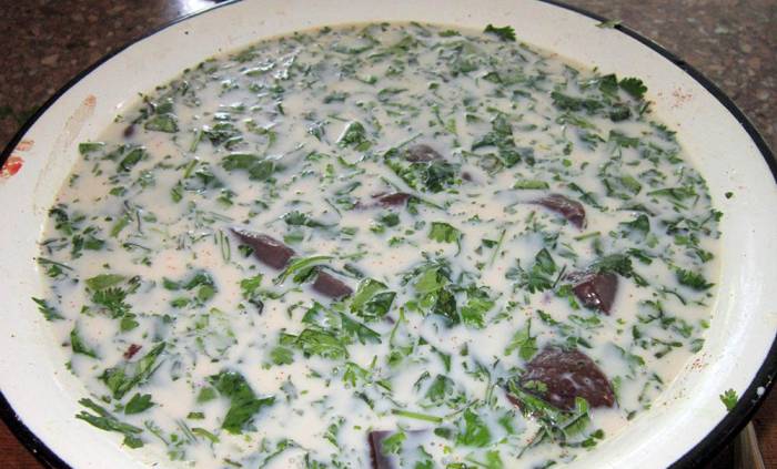 Маринование бараньей печени в молоке с зеленью Печень в молоке