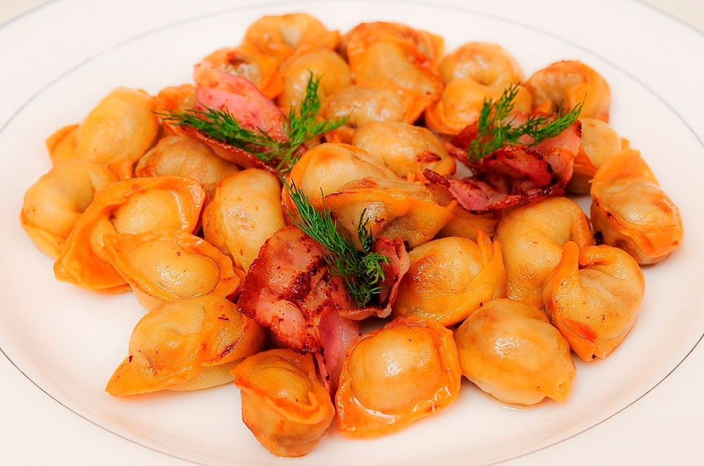 Пельмени жаренные на сливочном масле Жаренные пельмени