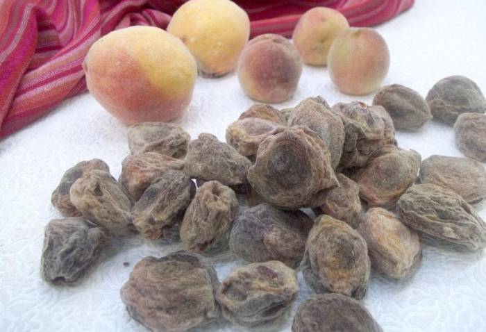 Сушёный персик с косточкой Персик с косточкой