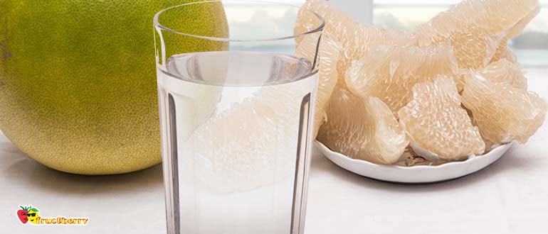 помело и стакан воды