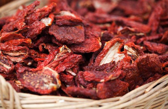 Высушенные на улице помидоры Помидоры с улицы