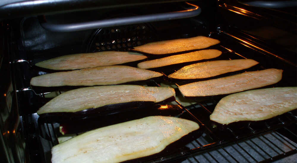 Приготовление синих в духовке Приготовление баклажанов в духовке