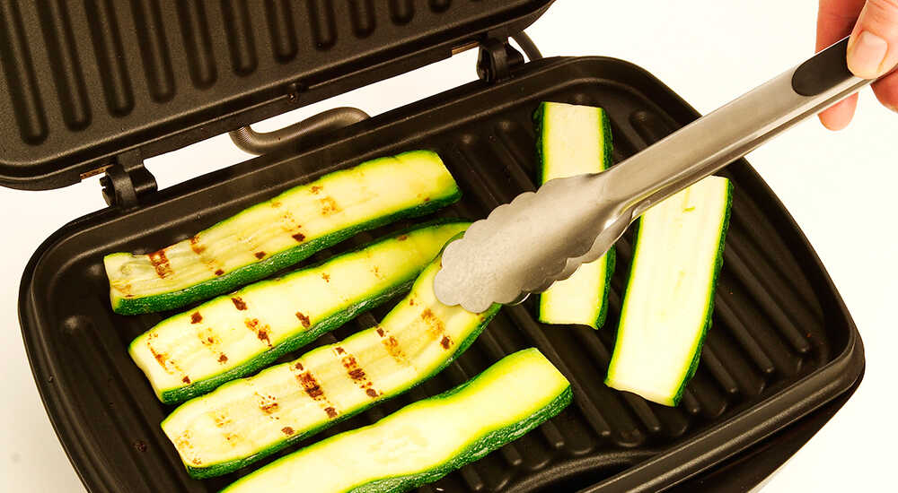 Процесс приготовление кабачков на электрическом гриле Приготовление кабачков на электрогриле