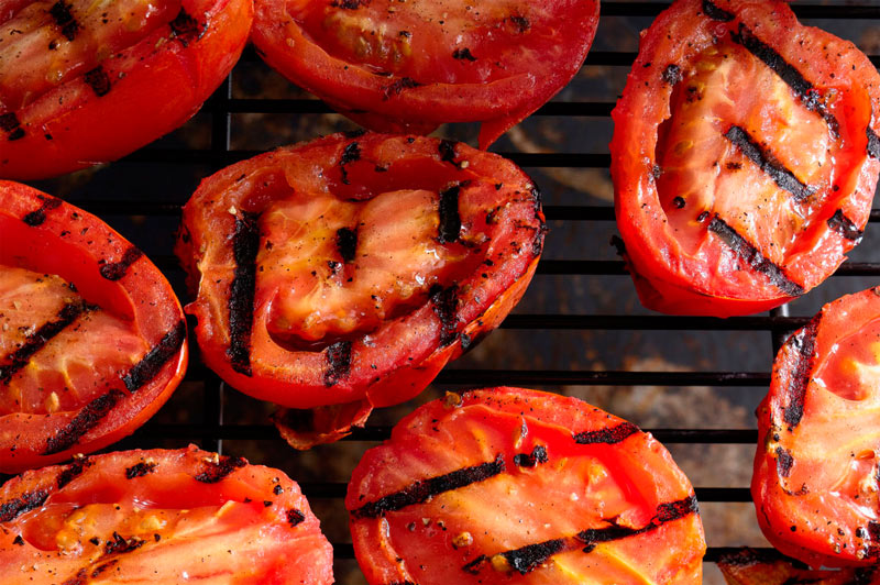 Помидоры запеченные на гриле приготовления помидоров на гриле