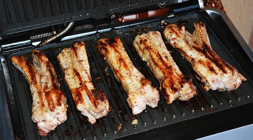 Приготовление свиных рёбрышек в электрическом гриле Рёбрышки в электрогриле