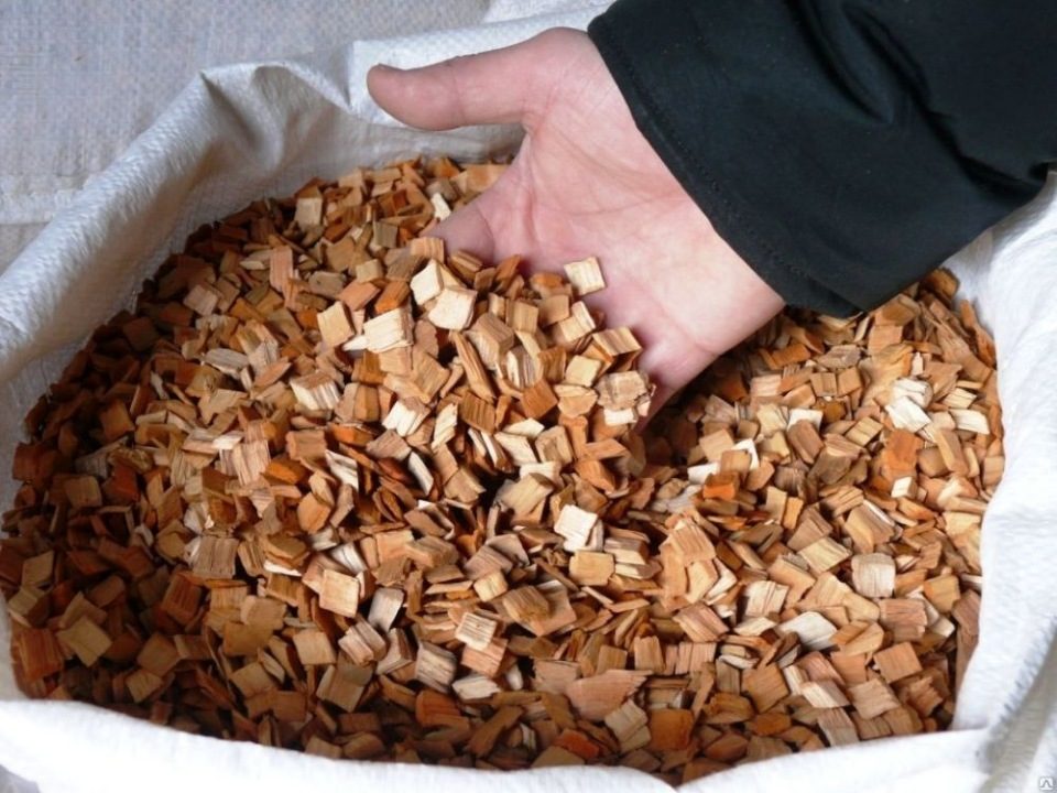 Ольховая щепа для копчения куриных окорочков Щепа для куриных окорочков