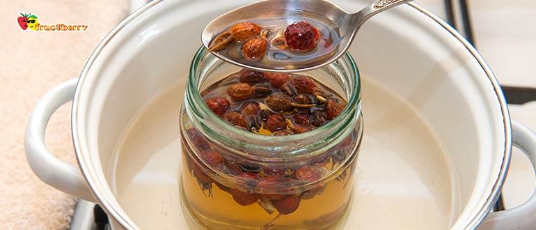 Шиповник на водяной бане